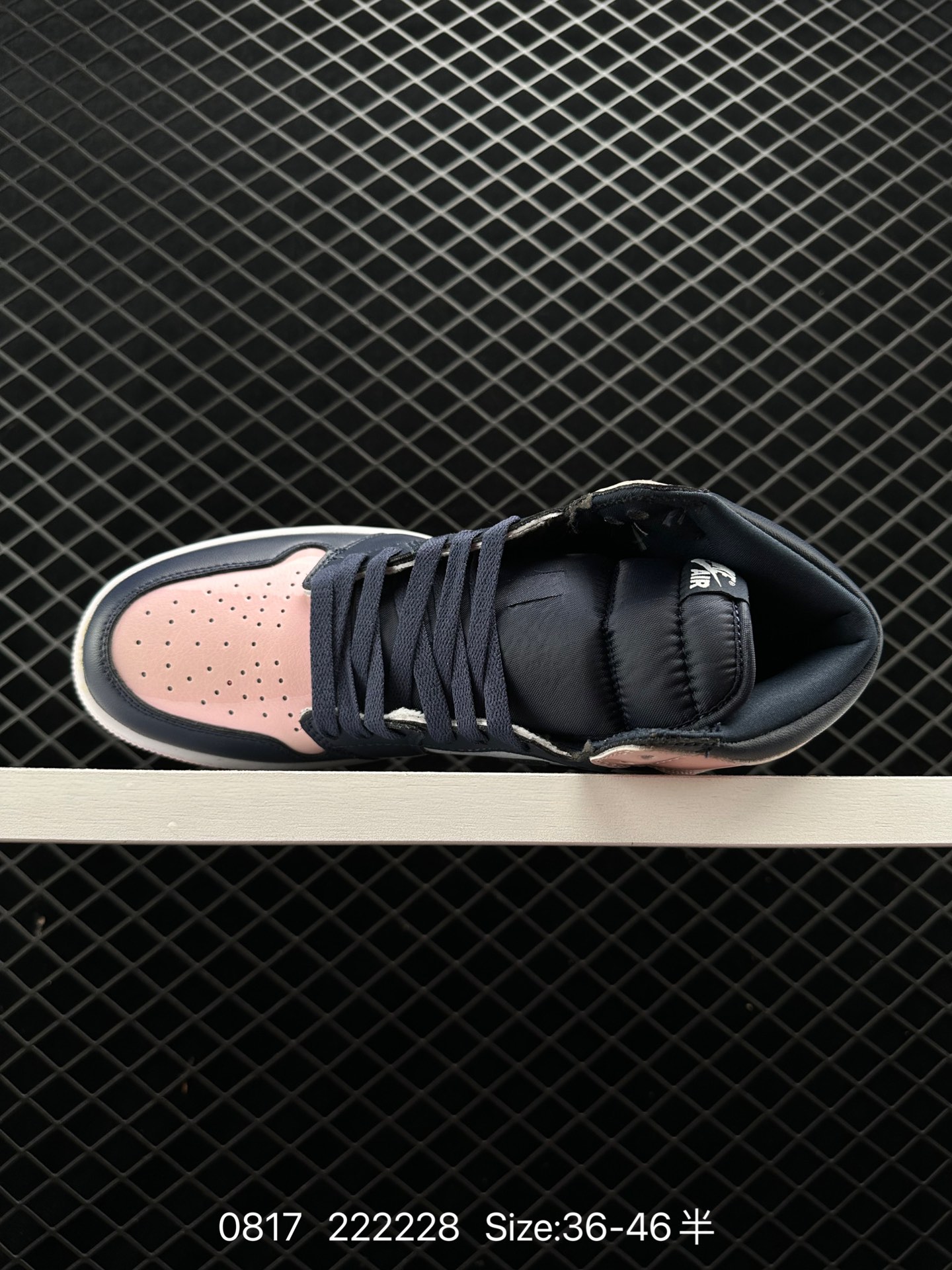 NIKE AIR JORDAN 1 MID AJ1